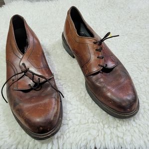 (2253) ROUNDTREE AND YORKE,Mens Size 11 M, Brown Shoe 👞